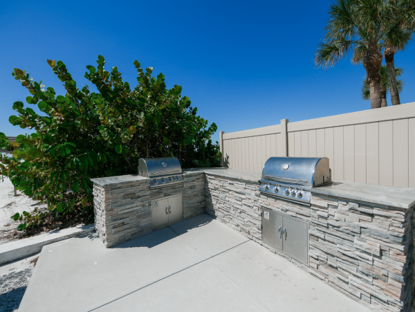 Siesta Key Vacation Condo Sleeps Six Guests.